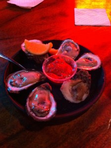 First form of oysters: on the half shell, raw